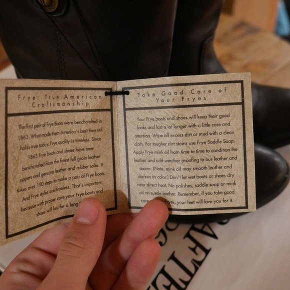 NWT Frye - Melissa Button Short - New - Picture 7 of 10